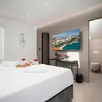 Patricia & Gemini Luxury * Split