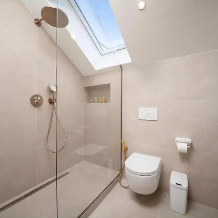 Patricia & Gemini Luxury 아파트 *